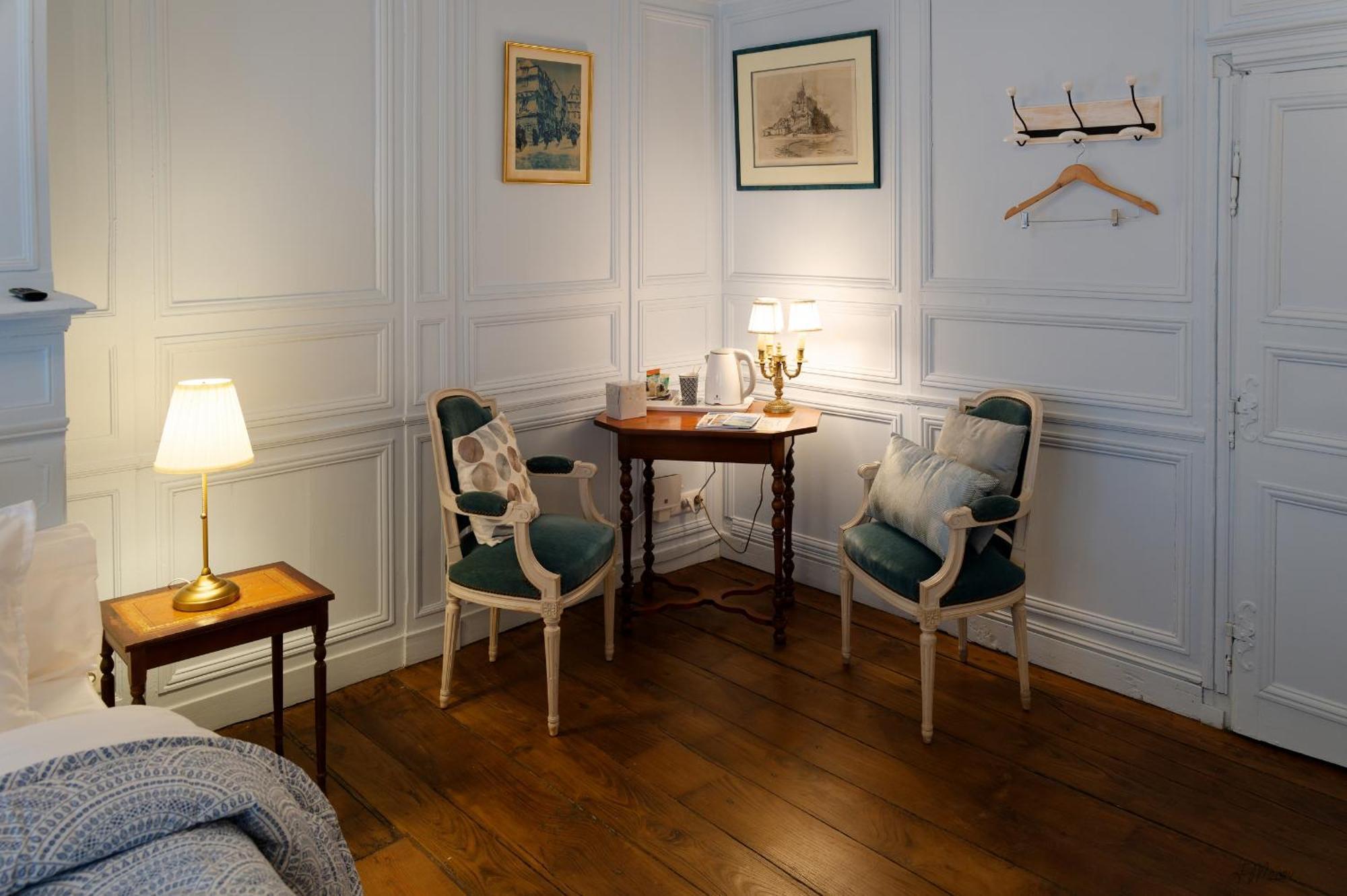 Guest House Saint Yves Динан Стая снимка