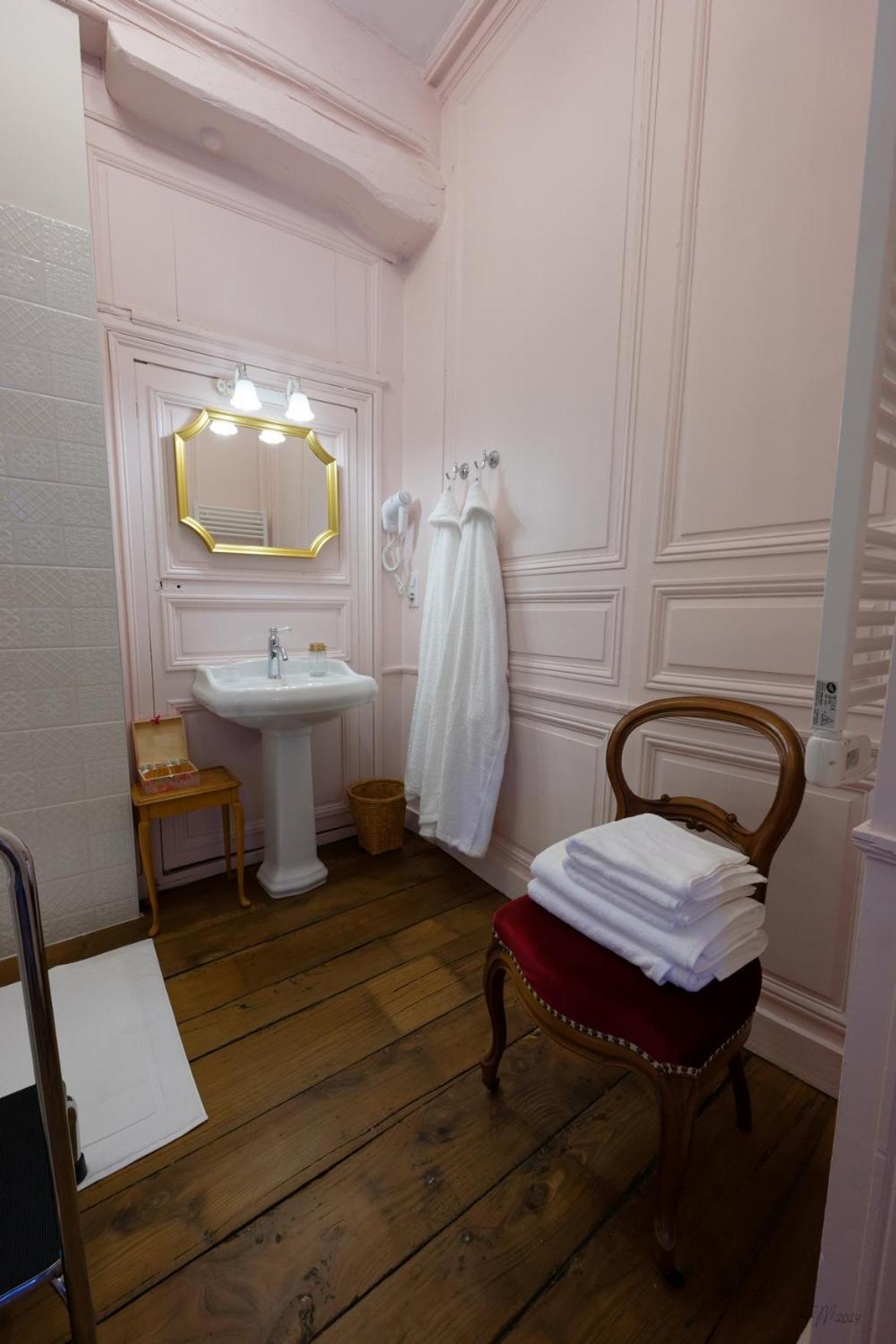 Guest House Saint Yves Динан Стая снимка